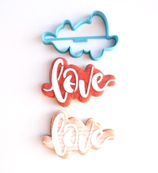 Paku Malzeme - 3D-Plastic cutter Love Calligraphy; 11*7 cm