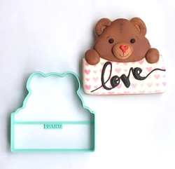 Paku Malzeme - 3D-plastic cutter Teddy Bear w/banner; 8,56*9 cm