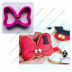 Paku Malzeme - 3D-plastic cutter Minnie Bow; 2,6*1,9 cm