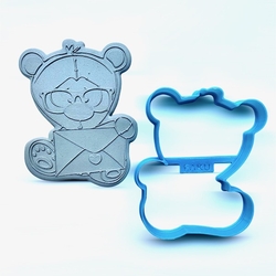 Paku Malzeme - 3D-Plastic cutter Teddy with Love Letter; 9,85*8,0 cm