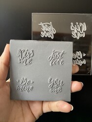 Paku Malzeme - Pop-it stamp kaşe Sevgililer Günü Kelimeler; 8,0*8,0 cm